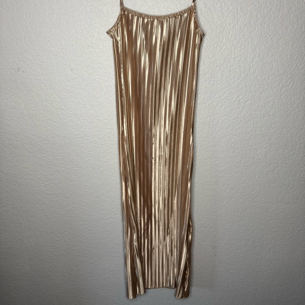 NWT Petal & Pup Liza Pleated Metallic Gold Dress Holiday New Years Going out - Picture 5 of 9